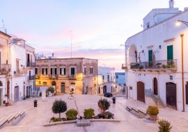 Lais Puzzle - Stadtzentrum von Ostuni, Apulien, Italien - 1.000 Teile