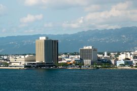 Lais Puzzle - Kingston Stadt Gebäude Landschaft Blick aus dem Hafen Jamaika - 2.000 Teile