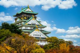 Lais Puzzle - Osaka Schloss schöne Attraktion alte Architektur Wahrzeichen Osaka Schloss im Herbst, Osaka City, Kansai - 2.000 Teile