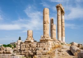 Lais Puzzle - Ruinen des Herkules-Tempels auf dem Gipfel des Berges der Zitadelle von Amman mit Blick auf die antike Stadt im Nahen Osten - 1.000 Teile