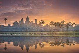 Lais Puzzle - Sonnenaufgangsansicht der antiken Tempelanlage Angkor Wat Siem Reap, Kambodscha - 2.000 Teile