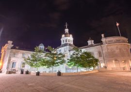 Lais Puzzle - Kingston City Hall, Ontario bei Nacht - 1.000 Teile