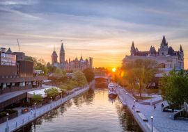 Lais Puzzle - Blick auf die Parlamentsgebäude von der Plaza Bridge in Ottawa bei Sonnenuntergang - 1.000 Teile