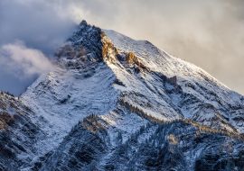 Lais Puzzle - Frischer Schnee auf einem Berggipfel in den kanadischen Rocky Mountains, British Columbia, Kanada - 1.000 Teile