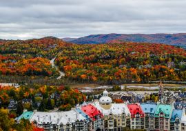 Lais Puzzle - Wunderschöne Herbstfarben in der Umgebung des Ferienortes Mont Tremblant, Québec, Kanada - 1.000 Teile