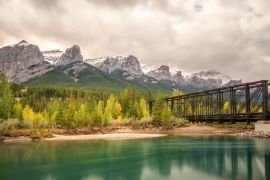 Lais Puzzle - Canmore Engine Bridge - Spur Line und Higashikawa Friendship Trail über den Bow River - 2.000 Teile
