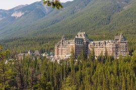 Lais Puzzle - Fairmont Banff Springs Hotel in den kanadischen Rocky Mountains - 2.000 Teile