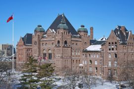 Lais Puzzle - Provincial Parliament Building der Regierung von Ontario im Winter - 2.000 Teile