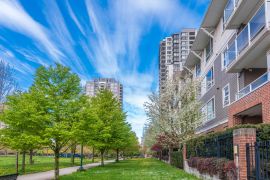 Lais Puzzle - Moderne Apartmenthäuser in Vancouver, British Columbia, Kanada - 2.000 Teile