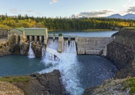Lais Puzzle - Horseshoe Falls Damm am Bow River, Rocky Mountains Vorgebirge westlich von Calgary. Das massive Betonbauwerk war die erste größere Wasserkraftanlage in Alberta, Kanada - 1.000 Teile