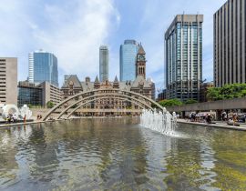 Lais Puzzle - Nachtansicht des Rathauses von Toronto (New City Hall) in Toronto, Ontario, Kanada - 40, 100, 200, 500, 1.000 & 2.000 Teile