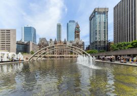 Lais Puzzle - Nachtansicht des Rathauses von Toronto (New City Hall) in Toronto, Ontario, Kanada - 1.000 Teile