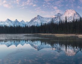 Lais Puzzle - Spektakuläre Aussicht auf Berge, Seen und Wanderwege in den kanadischen Rockies im Banff National Park in Alberta, Kanada - 40, 100, 200, 500, 1.000 & 2.000 Teile