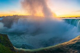 Lais Puzzle - Sonnenaufgang an den Niagarafällen. Blick von der kanadischen Seite - 2.000 Teile