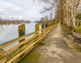 Lais Puzzle - Fort-to-Fort Trail und Picknickbank im Fort Langley Marine Park, Vancouver, Kanada - 40, 100, 200, 500, 1.000 & 2.000 Teile