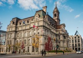 Lais Puzzle - Historisches Wahrzeichen Montreal City Hall während der Herbstsaison in Montreal, Quebec, Kanada - 1.000 Teile
