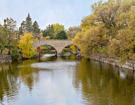 Lais Puzzle - Der Lake Victoria und der Arboretum Park, Stratford, Ontario, Kanada - 40, 100, 200, 500, 1.000 & 2.000 Teile