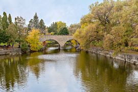 Lais Puzzle - Der Lake Victoria und der Arboretum Park, Stratford, Ontario, Kanada - 2.000 Teile