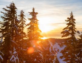 Lais Puzzle - Blick auf den Sonnenuntergang vom Gipfel des Hollyburn Mountain in der Wintersaison. West Vancouver, British Columbia, Kanada - 40, 100, 200, 500, 1.000 & 2.000 Teile