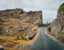 Lais Puzzle - Insel Santo Antao, Kap Verde. Lokale Straße auf dem Delgadinho-Bergkamm, die nach Ribeira Grande führt - 40, 100, 200, 500, 1.000 & 2.000 Teile