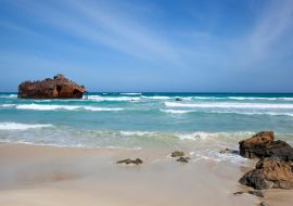 Lais Puzzle - Sanddünenlandschaft mit dem Atlantischen Ozean im Hintergrund in der Nähe von Cabo Santa Marina auf Boa Vista in Kap Verde - 1.000 Teile