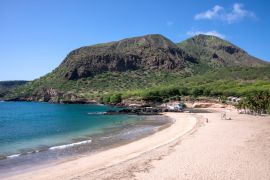 Lais Puzzle - Playa de Tarrafal an der Nordküste der Insel Santiago auf Cabo Verde - 2.000 Teile