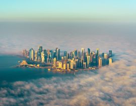 Lais Puzzle - Luftaufnahme von Doha durch den Morgennebel - Katar, Persischer Golf - 40, 100, 200, 500, 1.000 & 2.000 Teile