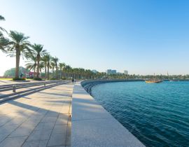 Lais Puzzle - Blick auf den schönen MIA Park mit blauem Himmel in Doha, Katar - 40, 100, 200, 500, 1.000 & 2.000 Teile