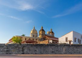 Lais Puzzle - Die berühmte koloniale Stadt Cartagena (Cuidad Amurrallada) und ihre farbenfrohen Gebäude im historischen Stadtzentrum, das zum UNESCO-Weltkulturerbe gehört - 1.000 Teile