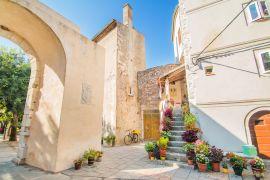 Lais Puzzle - Straße und alte Häuser in der Altstadt von Cres, Kroatien, mediterranes Ambiente - 2.000 Teile