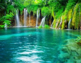 Lais Puzzle - Exotischer Wasserfall und Seenlandschaft des Nationalparks Plitvicer Seen, UNESCO-Weltnaturerbe - 40, 100, 200, 500, 1.000 & 2.000 Teile