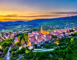 Lais Puzzle - Luftaufnahme der Stadt Buzet in Istrien, Kroatien - 40, 100, 200, 500, 1.000 & 2.000 Teile