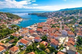 Lais Puzzle - Luftaufnahme der Bucht von Jelsa und der Uferpromenade auf der Insel Hvar - 2.000 Teile