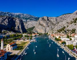 Lais Puzzle - Omis in Kroatien aus der Luft - Die Stadt Omis von oben - 40, 100, 200, 500, 1.000 & 2.000 Teile