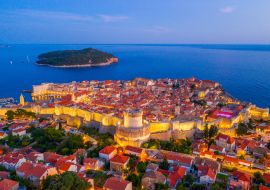 Lais Puzzle - Luftaufnahme des Sonnenuntergangs in der kroatischen Stadt Dubrovnik und der Insel Lokrum - 1.000 Teile