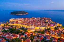 Lais Puzzle - Luftaufnahme des Sonnenuntergangs in der kroatischen Stadt Dubrovnik und der Insel Lokrum - 2.000 Teile