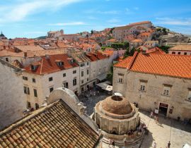 Lais Puzzle - Der berühmte Onofrio-Brunnen in der Innenstadt von Dubrovnik, Blick von der Stadtmauer - 40, 100, 200, 500, 1.000 & 2.000 Teile
