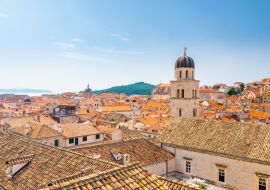 Lais Puzzle - Panoramablick aus der Luft auf die Altstadt von Dubrovnik. Antike Stadt mit großen Stadtmauern an der Adria. Blick auf Dächer, sonniger Sommertag - 1.000 Teile