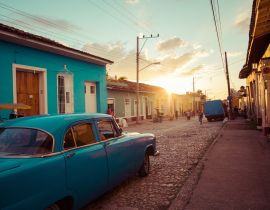 Lais Puzzle - Bunte Häuser und Oldtimer in Trinidad, Kuba. Unesco-Weltkulturerbe - 40, 100, 200, 500, 1.000 & 2.000 Teile