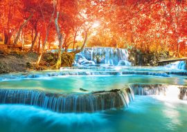 Lais Puzzle - Wasserfall im Herbst Wald, Namen "Tat Kuang Si Wasserfälle" in Luang Prabang Lao mit roten Blättern Frühling Filter - 500, 1.000 & 2.000 Teile