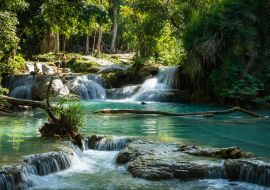 Lais Puzzle - Türkisfarbenes Wasser des Kuang Si-Wasserfalls, Luang Prabang, Laos. Tropischer Regenwald - 1.000 Teile