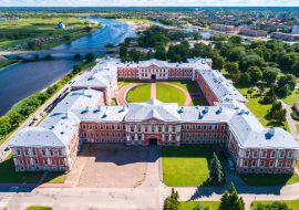 Lais Puzzle - Panoramablick über die Stadt Jelgava, den Fluss Lielupe und die Lettische Universität für Landwirtschaft - 1.000 Teile