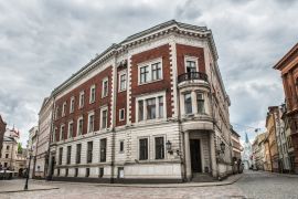 Lais Puzzle - Blick auf leere Domplatz Straße, wegen Covid-19 Quarantäne in Riga - 2.000 Teile