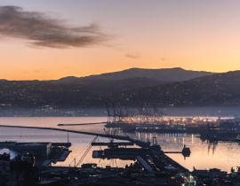 Lais Puzzle - Sonnenaufgang über dem Hafen von Beirut, der Hauptstadt des Libanon - 40, 100, 200, 500, 1.000 & 2.000 Teile