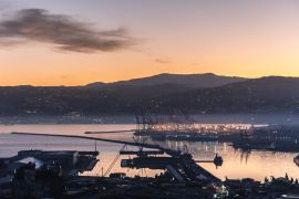 Lais Puzzle - Sonnenaufgang über dem Hafen von Beirut, der Hauptstadt des Libanon - 2.000 Teile