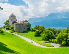 Lais Puzzle - Schloss Gutenberg im Fürstentum Liechtenstein - 40, 100, 200, 500, 1.000 & 2.000 Teile
