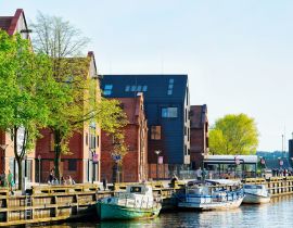 Lais Puzzle - Schiffe im Ufer des Flusses Dane Altstadt Klaipeda - 40, 100, 200, 500, 1.000 & 2.000 Teile