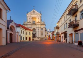Lais Puzzle - Vilnius. Altes Stadttor in der Morgendämmerung - 1.000 Teile