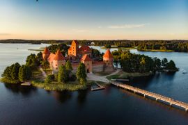 Lais Puzzle - Luftaufnahme der Burg der Insel Trakai in Trakai, Litauen - 2.000 Teile