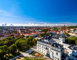 Lais Puzzle - Luftaufnahme der Altstadt von Vilnius, Litauen mit dem Palast der Großherzöge von Litauen im Vordergrund - 40, 100, 200, 500, 1.000 & 2.000 Teile
